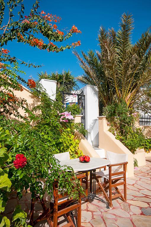 Donna'S House Santorini Hotel Pyrgos Kallistis Exterior photo